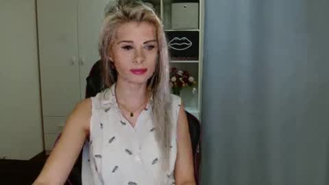 Snapshot of kristineamore chatting on February 12, 7:25 am KristineAmore online show from February 12, 7:25 am