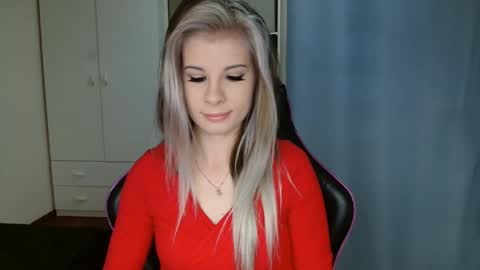 Snapshot of kristineamore chatting on March 22, 7:12 am KristineAmore online show from March 22, 7:12 am