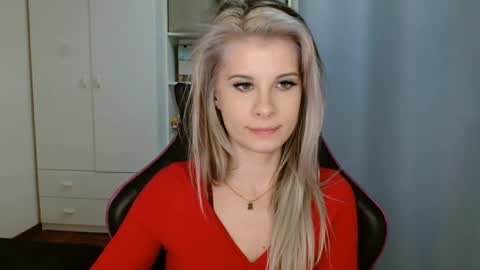 Snapshot of kristineamore chatting on March 22, 7:17 pm KristineAmore online show from March 22, 7:17 pm