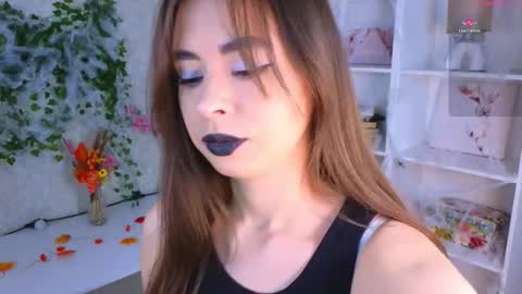 Snapshot of kristinemckerley chatting on October 28, 1:20 am Sofia online show from October 28, 1:20 am