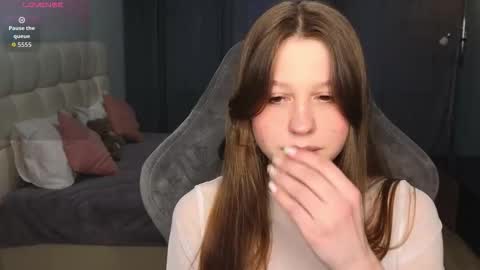 Snapshot of kristybell chatting on March 20, 10:20 am Kristy online show from March 20, 10:20 am