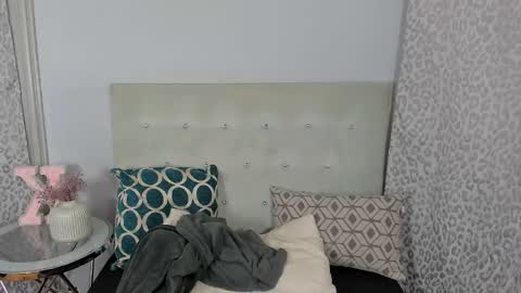 KristyFlowers online show from May 10, 2:22 pm