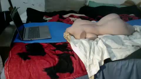 tsfemboi todd online show from December 14, 5:40 pm