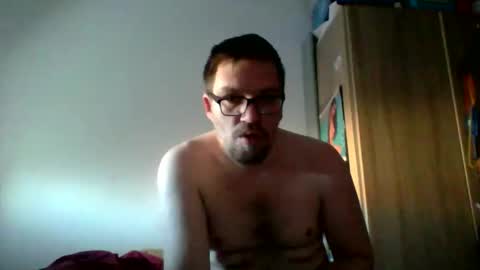 Snapshot of kryptoni18435 chatting on February 3, 2:44 pm Tommy online show from February 3, 2:44 pm