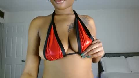 Krystal Blake online show from February 5, 12:37 am