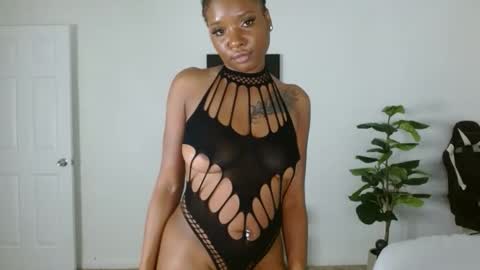 Krystal Blake online show from March 8, 11:19 pm