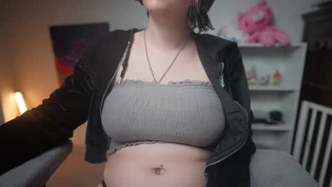 Krystal Syx online show from February 16, 4:53 pm