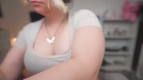 Krystal Syx online show from October 16, 1:50 am