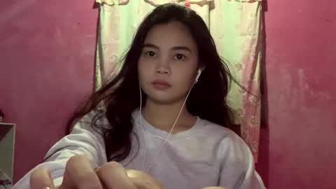 Snapshot of krystynarooth chatting on February 19, 2:18 am Mia online show from February 19, 2:18 am