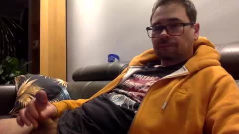 krzysztof1977 online show from March 2, 10:16 pm