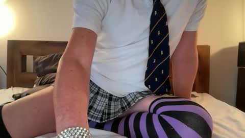 KTfemboy online show from October 1, 7:14 am