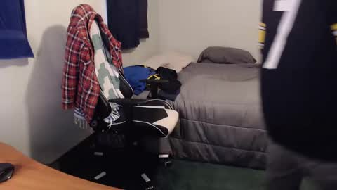 Kuggy online show from December 1, 7:03 pm
