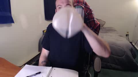 Kuggy online show from December 2, 11:07 pm
