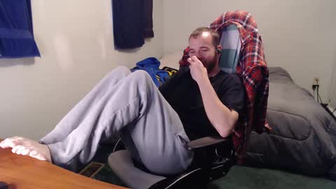 Kuggy online show from December 3, 8:28 pm
