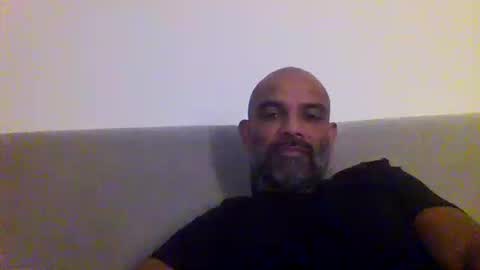 Snapshot of kung_furious chatting on October 12, 2:43 am Ohm. online show from October 12, 2:43 am