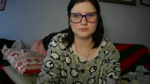 Snapshot of kunzitegoddess chatting on December 13, 3:11 pm Samantha online show from December 13, 3:11 pm
