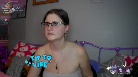 Snapshot of kunzitegoddess chatting on March 5, 12:38 am Samantha online show from March 5, 12:38 am