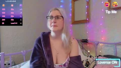Samantha online show from February 9, 1:37 pm