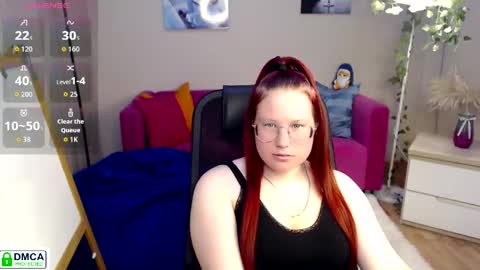 kuri_u online show from May 12, 9:28 am