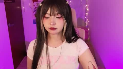 Snapshot of kurochan420 chatting on November 4, 11:37 pm Andy online show from November 4, 11:37 pm