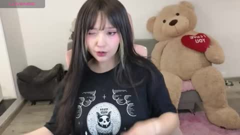 Snapshot of kurochan420 chatting on March 18, 3:31 am Andy online show from March 18, 3:31 am