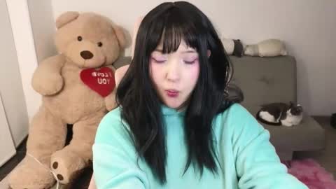 Snapshot of kurochan420 chatting on April 18, 5:44 am Andy online show from April 18, 5:44 am