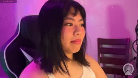 Snapshot of kuromixx444 chatting on February 19, 11:06 am kuromixx444 online show from February 19, 11:06 am