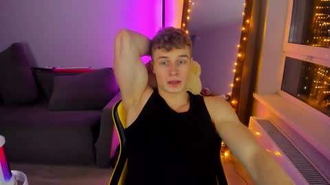 kurt_hanssen online show from December 2, 4:35 pm