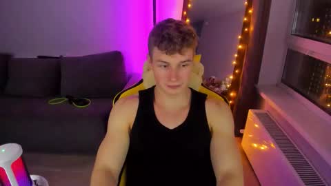 kurt_hanssen online show from December 15, 6:23 pm