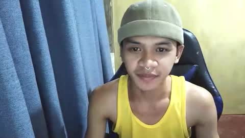 Snapshot of kurtxxx07 chatting on March 9, 9:52 pm kurtxxx07 online show from March 9, 9:52 pm