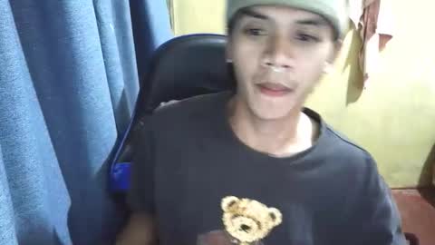 Snapshot of kurtxxx07 chatting on March 15, 7:09 pm kurtxxx07 online show from March 15, 7:09 pm