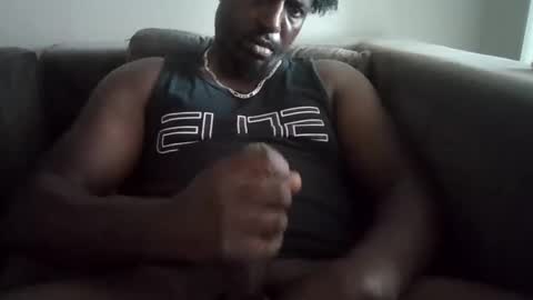 Snapshot of kushgod711 chatting on January 8, 9:42 am kgbbc9 online show from January 8, 9:42 am