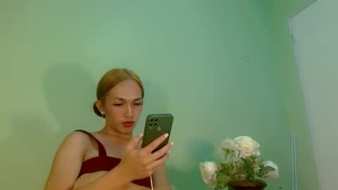 Snapshot of kween_romance chatting on January 4, 8:59 pm Kween online show from January 4, 8:59 pm