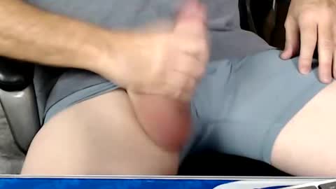 Snapshot of kwib34 chatting on October 31, 12:28 pm kwib34 online show from October 31, 12:28 pm