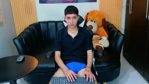 Kygo online show from December 18, 1:28 pm