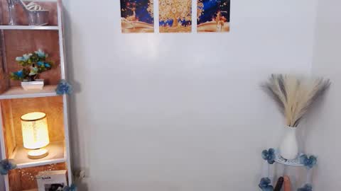 YoungMisstressKyla not into cheap online show from October 20, 8:37 am