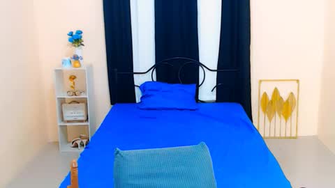 kylarose smith online show from October 11, 5:00 pm