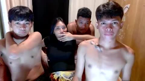 Snapshot of kyle_lacuste chatting on November 25, 1:44 pm kyle_lacuste online show from November 25, 1:44 pm