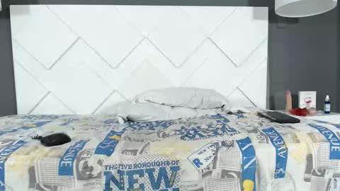 Snapshot of kyledoom chatting on October 21, 4:13 am KyleDoom online show from October 21, 4:13 am