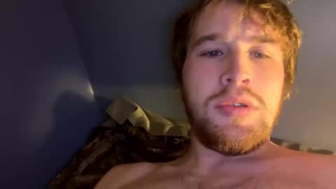 Snapshot of kylelovepussy69 chatting on February 3, 9:19 am kylelovepussy69 online show from February 3, 9:19 am
