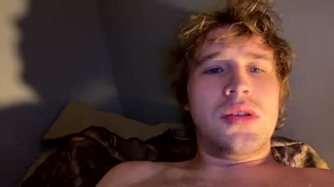 Snapshot of kylelovepussy69 chatting on February 21, 10:17 am kylelovepussy69 online show from February 21, 10:17 am