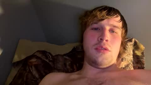 Snapshot of kylelovepussy69 chatting on February 21, 9:54 pm kylelovepussy69 online show from February 21, 9:54 pm
