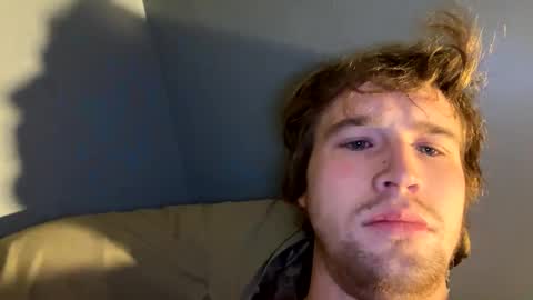Snapshot of kylelovepussy69 chatting on February 26, 9:21 am kylelovepussy69 online show from February 26, 9:21 am