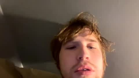 Snapshot of kylelovepussy69 chatting on March 9, 12:31 pm kylelovepussy69 online show from March 9, 12:31 pm