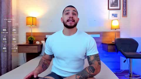 Snapshot of kylenorth_ chatting on September 21, 8:32 pm kylenorth_ online show from September 21, 8:32 pm