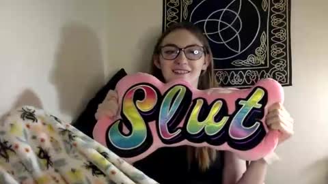 Kylianna online show from January 17, 1:43 am