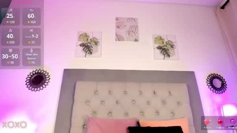 Snapshot of kylie2211 chatting on December 3, 2:47 am Kylie online show from December 3, 2:47 am