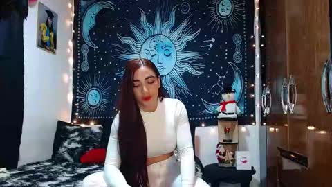 kylie online show from December 16, 12:37 am