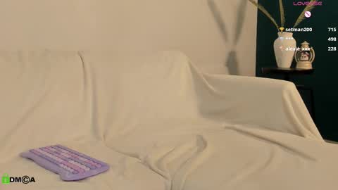 Kylie online show from February 27, 5:34 am