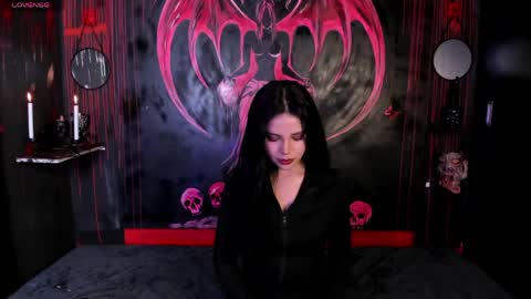 submissive demon Please help me to reach 500 thumbs up online show from May 14, 1:45 am